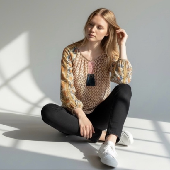 Hannah Long Sleeve Boho Top - Picture 2 of 13